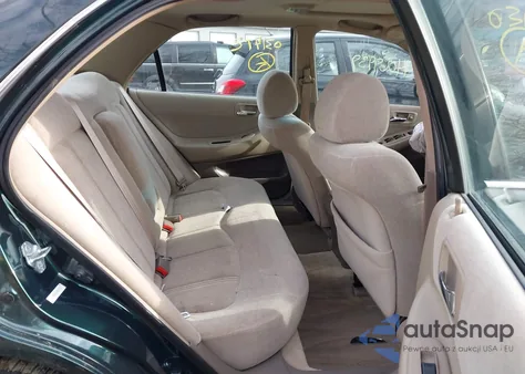 2000 Honda Accord 2.3 Ex from USA, damaged, VIN 1HGCG5657YA031472